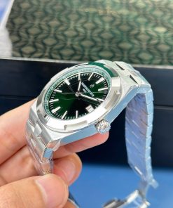 Vacheron Constantin Overseas 4500V Replica 11 Watch Green Dial 41mm (1)