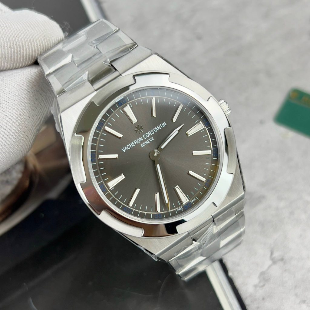 Vacheron Constantin Overseas 4500V Replica Watches Gray Dial 41mm (2)