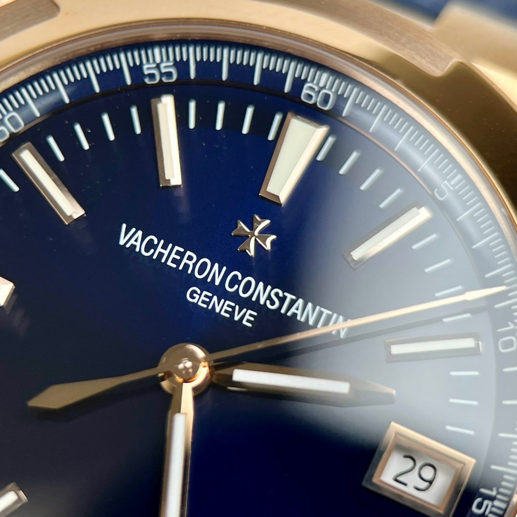 Vacheron Constantin Overseas 4500V Rubber Strap Blue Dial 41mm (2)