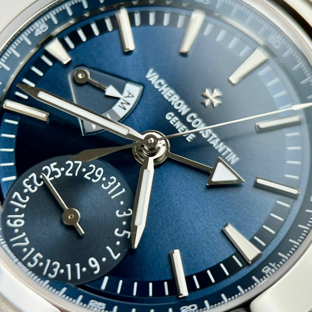 Vacheron Constantin Overseas 7900V Dual Time Blue Dial Replica 41mm (1)