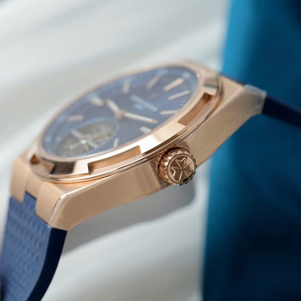 Vacheron Constantin Overseas Tourbillon 6000V Rose Gold Replica Watch Blue Rubber Strap 42 (2)