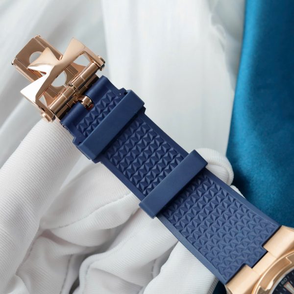 Vacheron Constantin Overseas Tourbillon 6000V Rose Gold Replica Watch Blue Rubber Strap 42 (2)