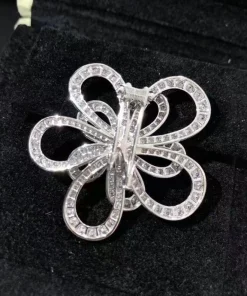 Van Cleef And Arpels Flowerlace Pendant Women Diamond 18K White Gold Custom (2)