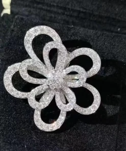 Van Cleef And Arpels Flowerlace Pendant Women Diamond 18K White Gold Custom (2)