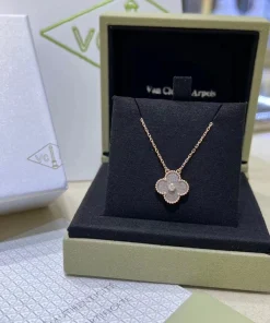 Van Cleef & Arpels Alhambra Womens Necklace Custom 18K Gold (2)