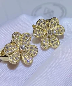 Van Cleef & Arpels Flower Shape Women Earrings Custom Diamond 18K Gold (2)