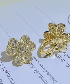 Van Cleef & Arpels Flower Shape Women Earrings Custom Diamond 18K Gold (2)