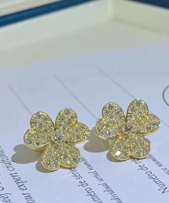 Van Cleef & Arpels Flower Shape Women Earrings Custom Diamond 18K Gold (2)