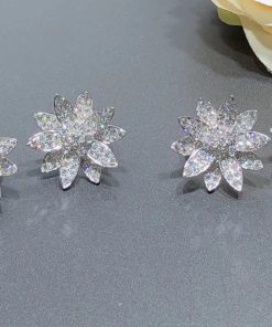 Van Cleef & Arpels Lotus Face Design Earring Custom Natural Diamond 18K White Gold (2)