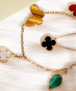 Van Cleef & Arpels Lucky Alhambra Bracelet 4 Motifs Gold 18k Custom Jewelry (2)