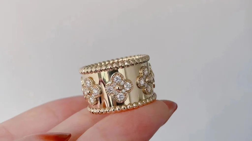 Van Cleef & Arpels Perlee Clover Rings Diamond 18K Gold Custom (2)