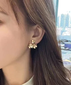 Van Cleef & Arpels Vignette Clover Earrings Custom Diamond 18K Gold (2)