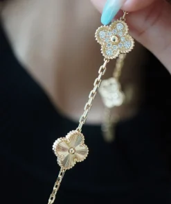 Van Cleef & Arpels Vintage Alhambra 20P Necklace Custom Diamond Gold (2)