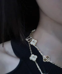 Van Cleef & Arpels Vintage Alhambra 20P Necklace Custom Diamond Gold (2)