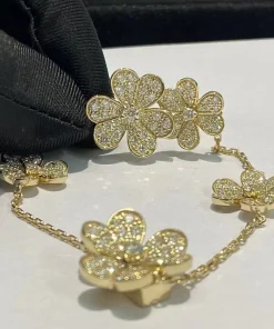 Van Cleef & Arpels Womens Bracelet Custom Diamond 18K Gold (2)