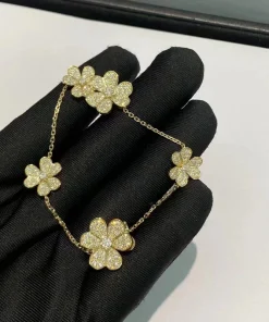 Van Cleef & Arpels Womens Bracelet Custom Diamond 18K Gold (2)