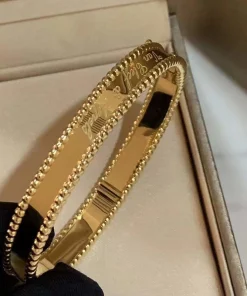 Van Cleef & Arpels Womens Bracelet Custom Gold 18K (2)