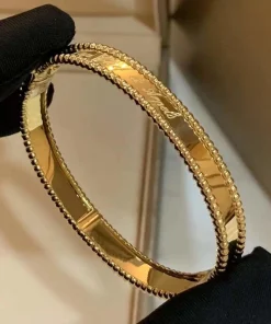 Van Cleef & Arpels Womens Bracelet Custom Gold 18K (2)