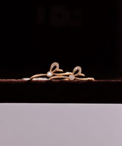 Women's Ring With Bow Shape Design Crafted In 18k Rose Gold With Natural Diamonds (1)