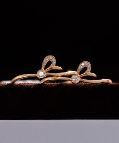 Women's Ring With Bow Shape Design Crafted In 18k Rose Gold With Natural Diamonds (1)