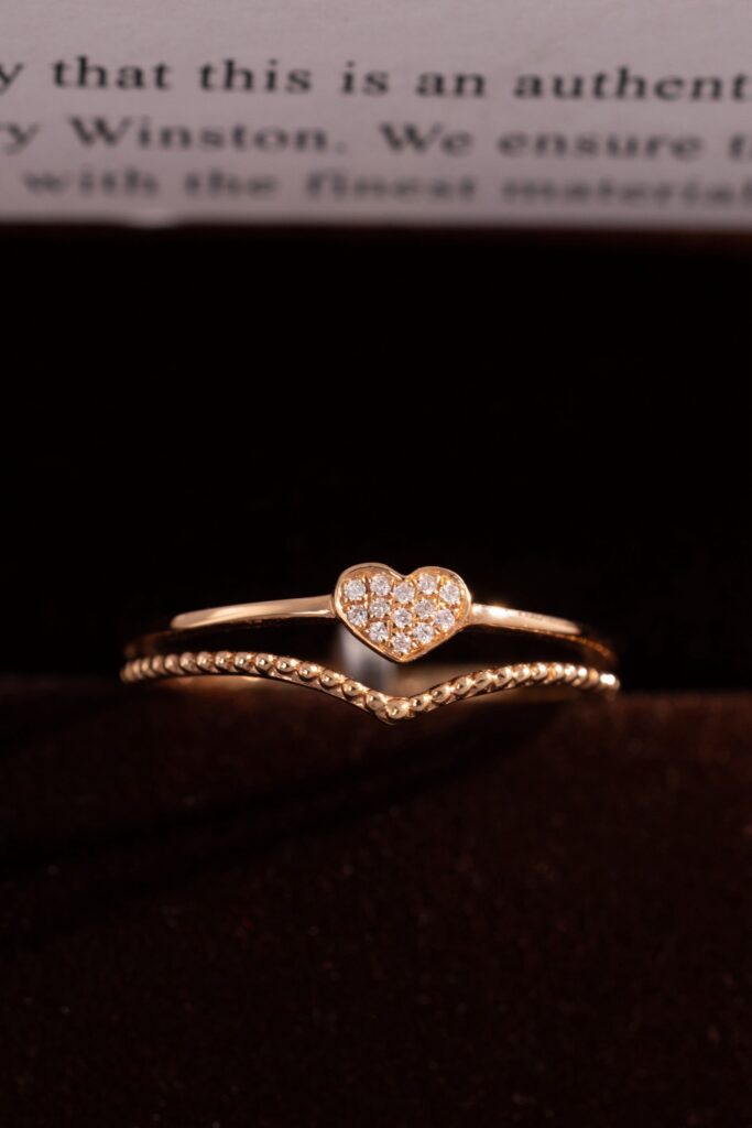 Women's Ring With Heart Pattern With Natural Diamond Crafted In 18k Rose Gold (2)