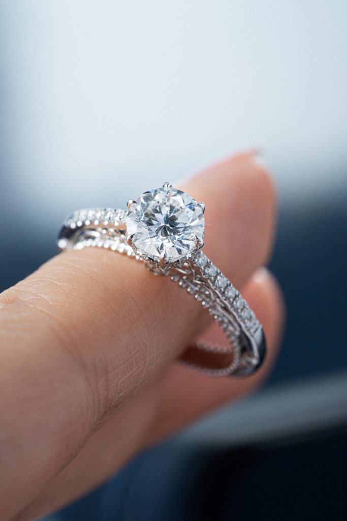 Women’s Rings Custom Natural Diamond White Gold 18k (2)