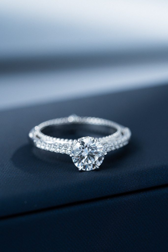 Women’s Rings Custom Natural Diamond White Gold 18k (2)