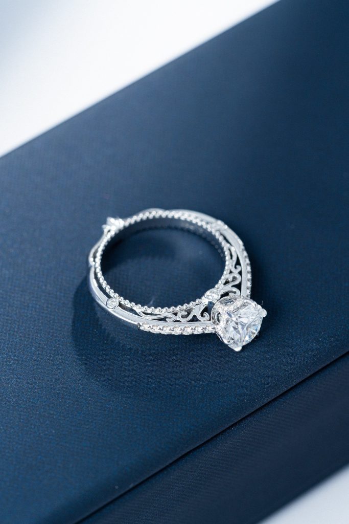 Women’s Rings Custom Natural Diamond White Gold 18k (2)