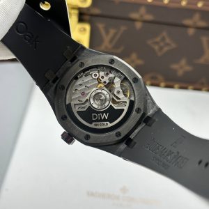 Audemars Piguet Royal Oak 15500 DiW Carbon NTPT Replica Watch Red Second Hand 41mm (2)