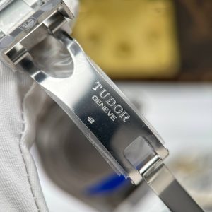 Tudor Black Bay Pro M79470 Super Clone Watches White Dial ZF Factory 39mm (1)