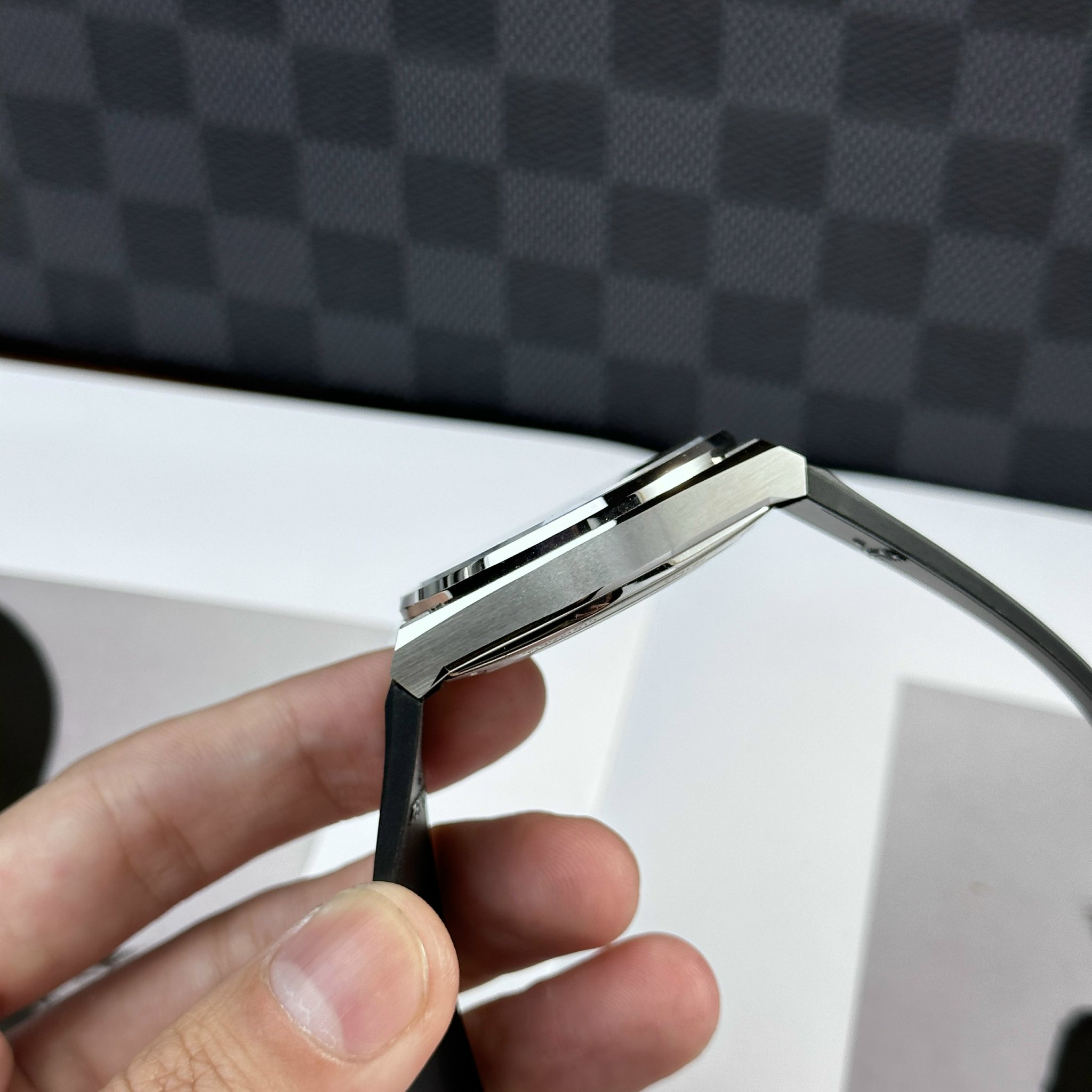 Zenith Defy Classic Best Replica Watch Rubber Band LF Factory 41mm (4) Zenith Defy Classic Best Replica Watch Rubber Band LF Factory 41mm (1)