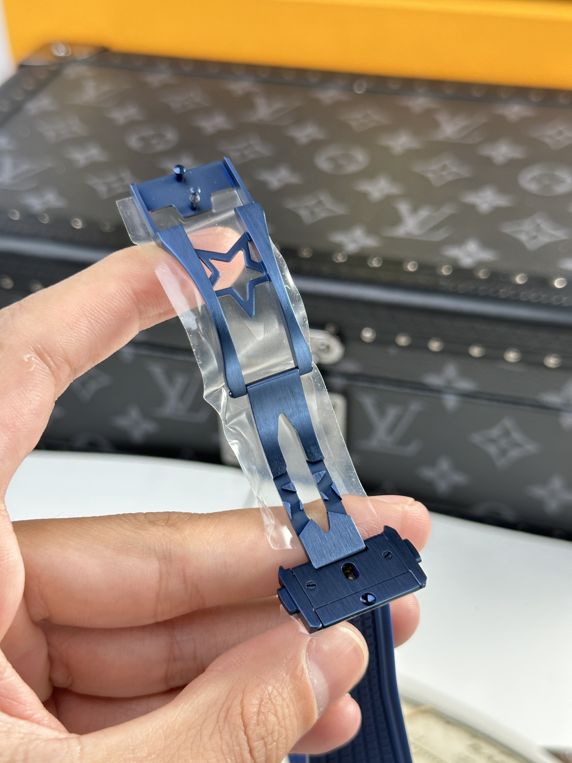 Zenith Defy Classic Replica Watches Skeleton Blue Dial LF Factory 41mm (10) Zenith Defy Classic Replica Watches Skeleton Blue Dial LF Factory 41mm (10)