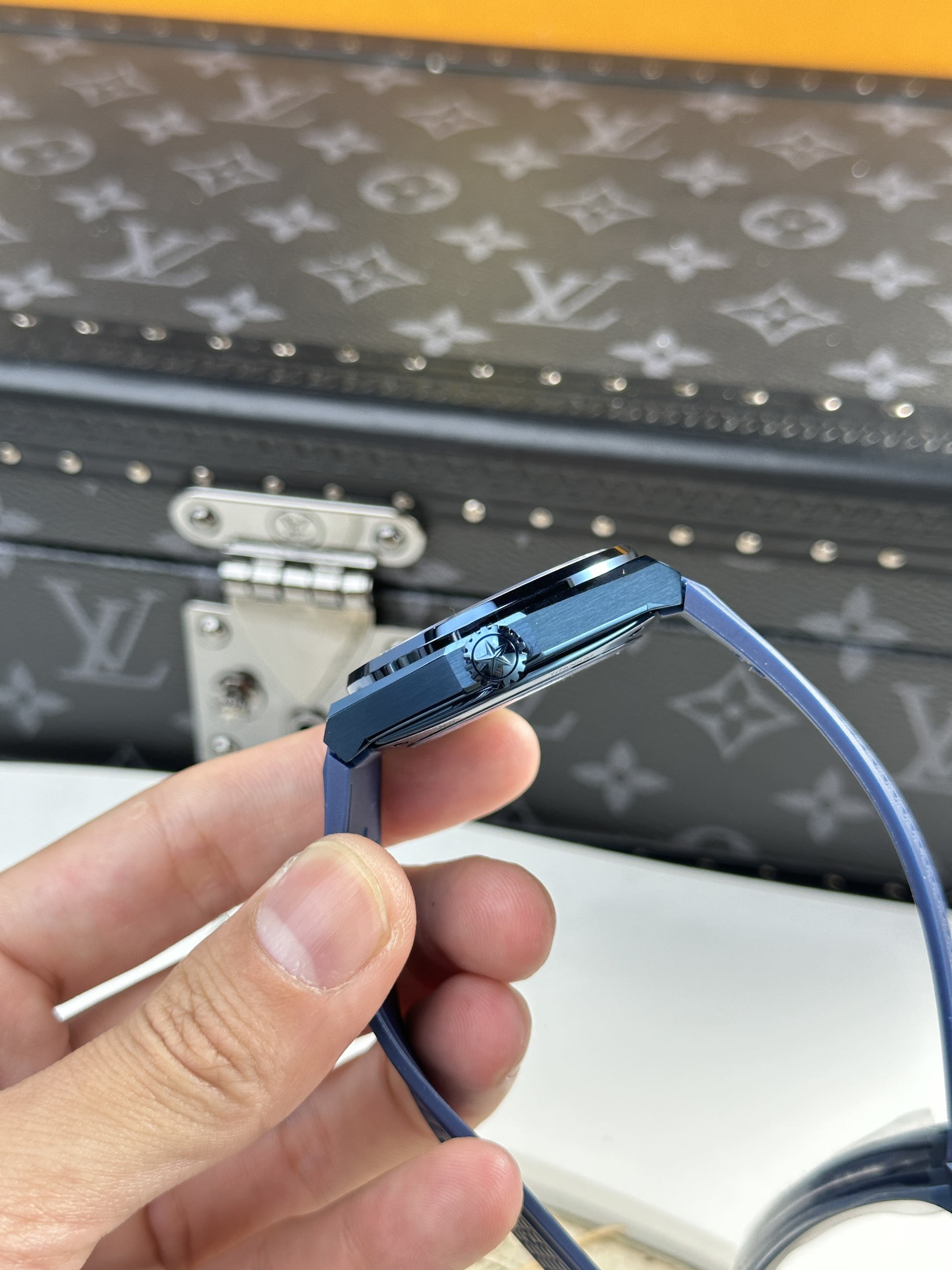 Zenith Defy Classic Replica Watches Skeleton Blue Dial LF Factory 41mm (7) Zenith Defy Classic Replica Watches Skeleton Blue Dial LF Factory 41mm (10)