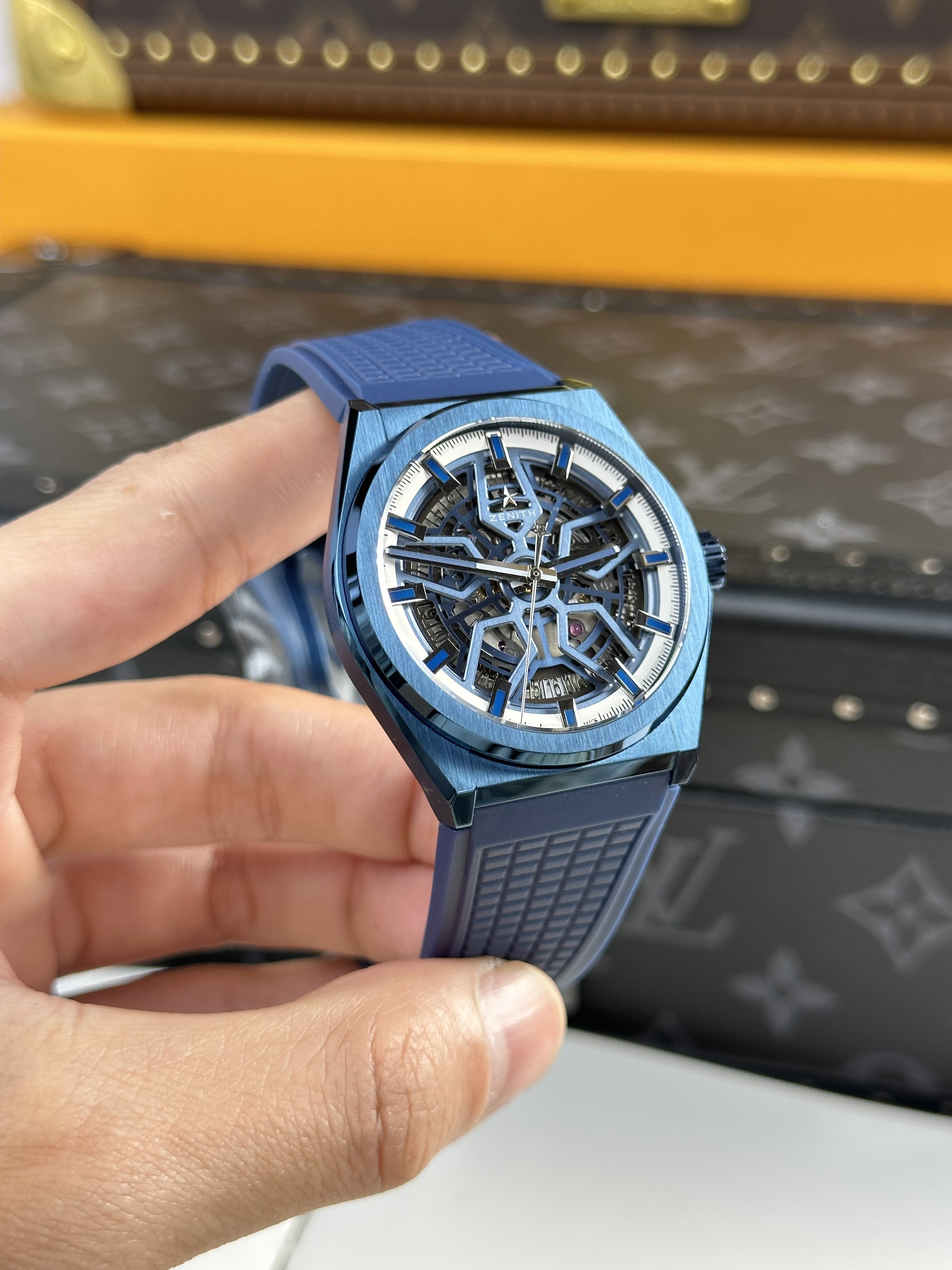 Zenith Defy Classic Replica Watches Skeleton Blue Dial LF Factory 41mm (9) Zenith Defy Classic Replica Watches Skeleton Blue Dial LF Factory 41mm (10)
