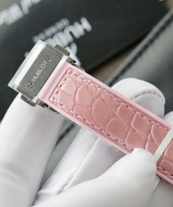 Hublot Classic Fusion Replica 11 Watch Dial Mother Of Pearl Pink + Moissanite Diamonds Hong Kong 33mm (2)