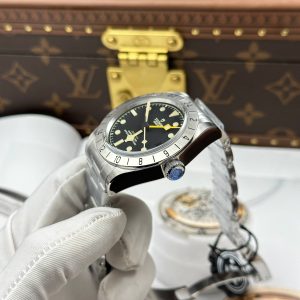 Tudor Black Bay Pro M79470 Super Clone Watches Black Dial ZF Factory 39mm (1)