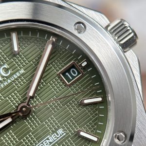 IWC Ingenieur Super Clone Watches Green Dial GH Factory 40mm (1)
