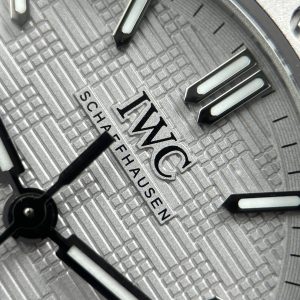 IWC Ingenieur Super Clone Watches Silver Dial GH Factory 40mm (1)