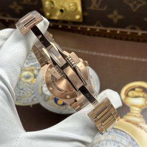 IWC Ingenieur Super Clone Watches Rose Gold Dial GH Factory 40mm (1)