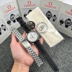 Omega Speedmaster Anniversary Snoopy White Dial Super Clone Watches New Edition 2025 42mm (1)
